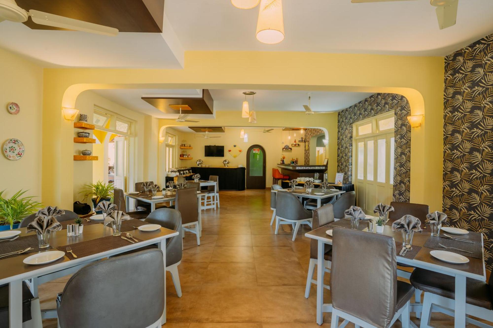 בנולים Carina Beach Resort מראה חיצוני תמונה