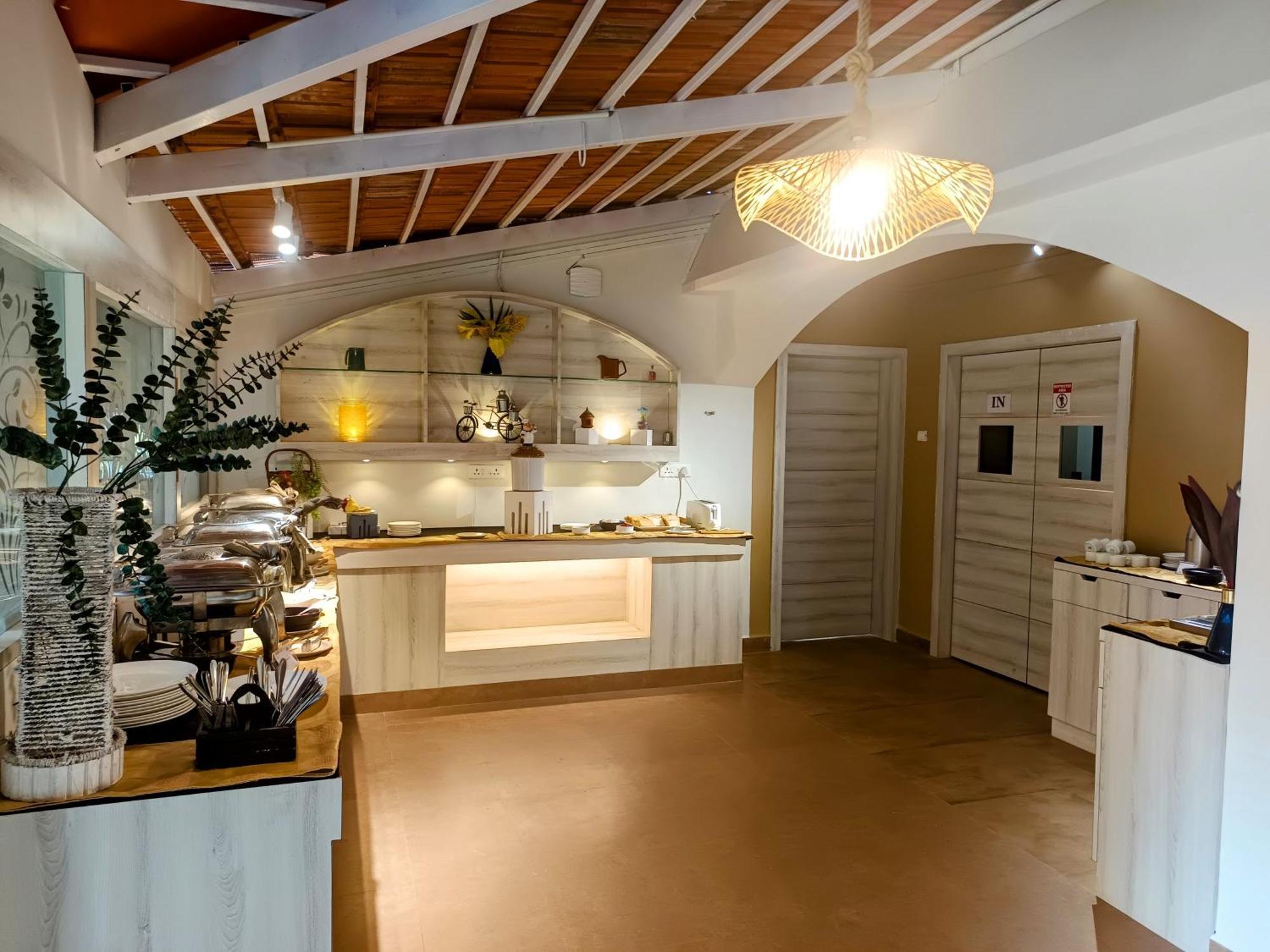 בנולים Carina Beach Resort מראה חיצוני תמונה